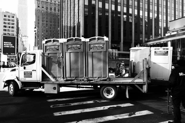 Best Restroom trailer rental cost  in Bridgeton, MO